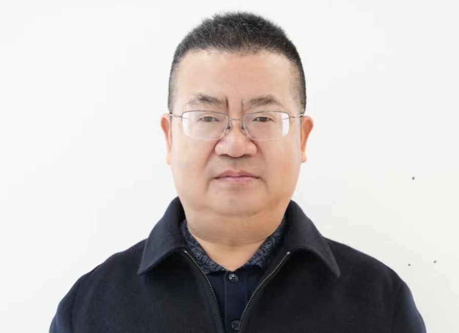 集团丰城博雅学校执行校长余新勇，引领高考佳绩之路
